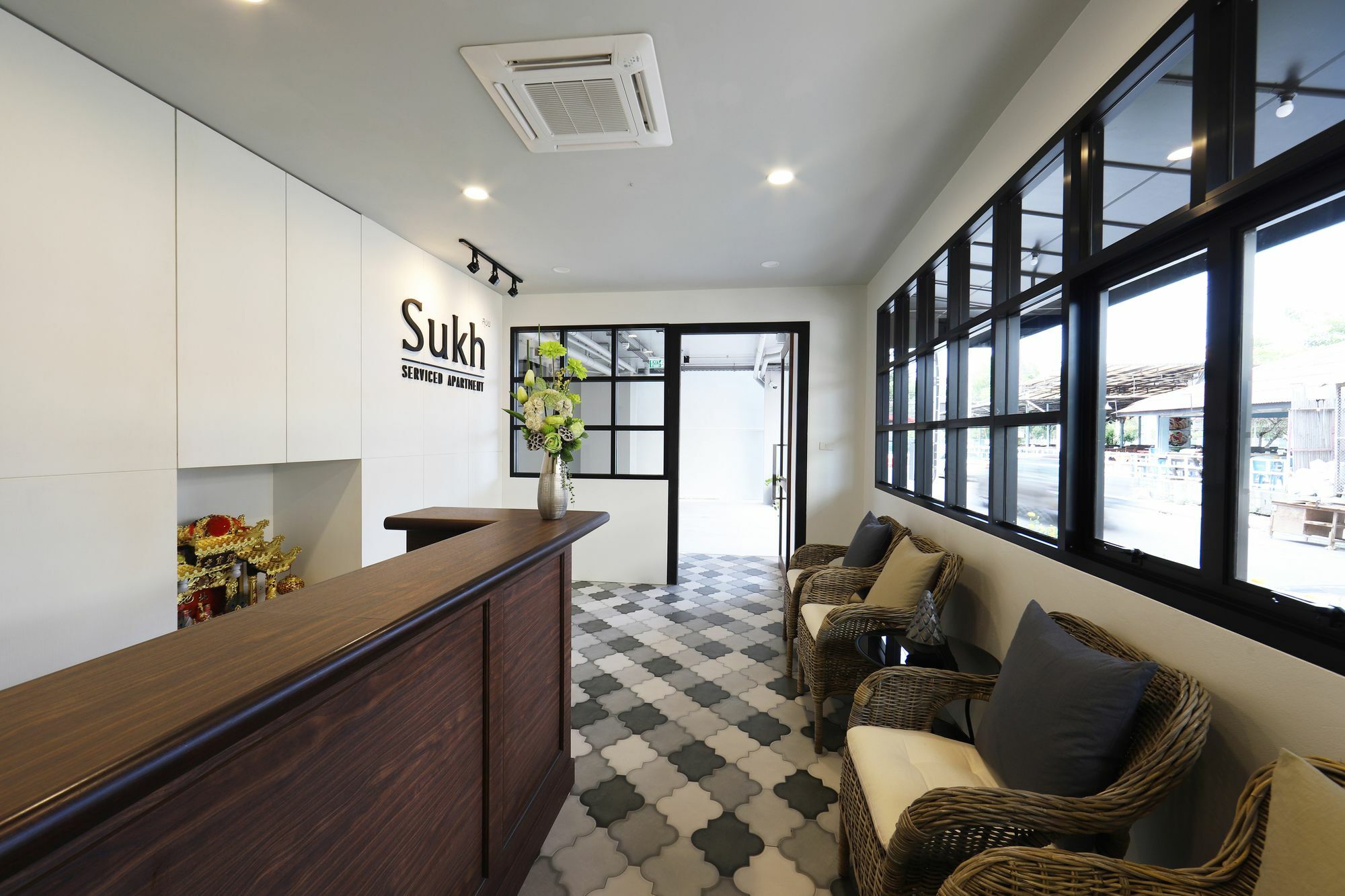 Sukh Serviced Apartment Ban Kho Hong Exterior photo
